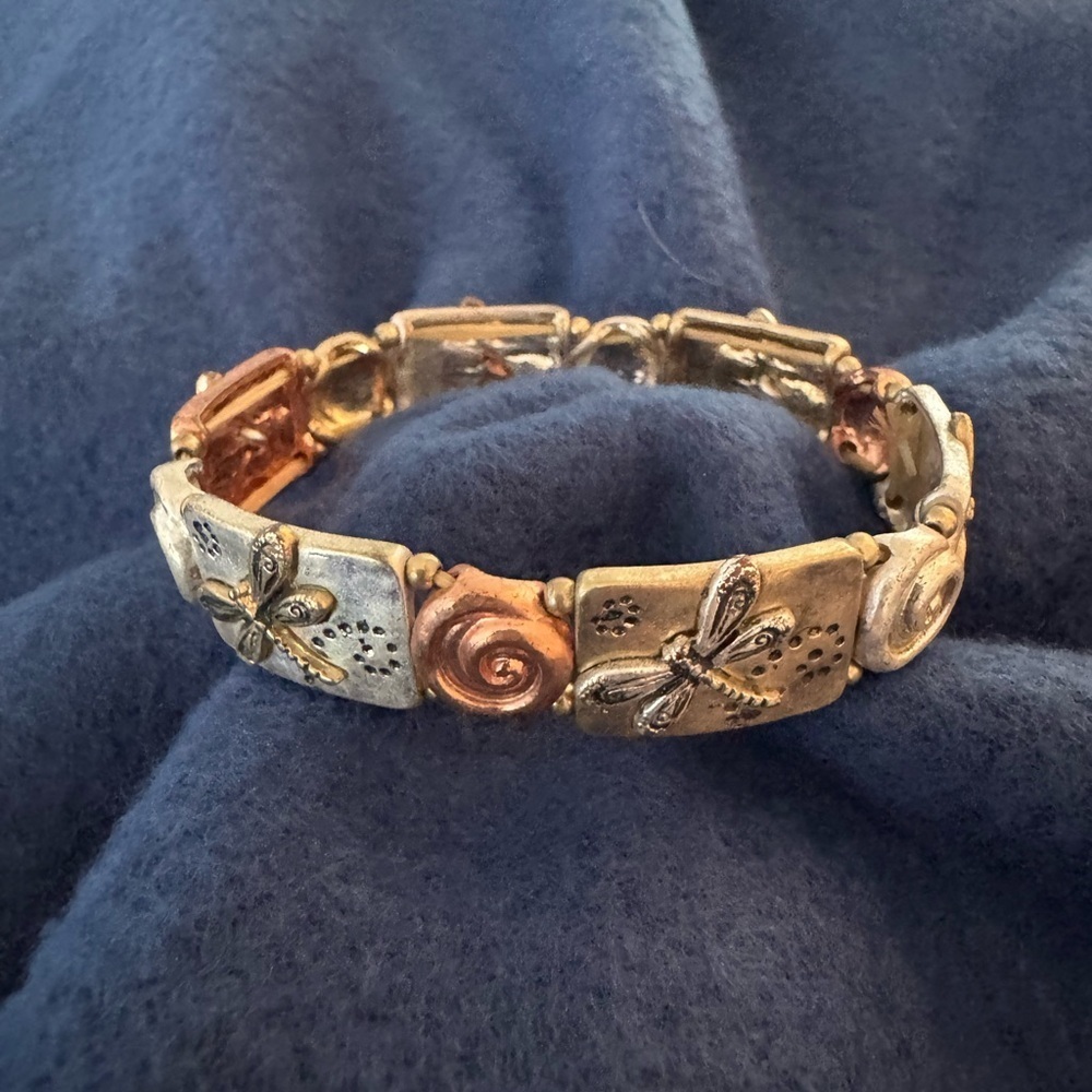 Gold and Silver Floral Leaf Bracelet - Picture 5 of 6